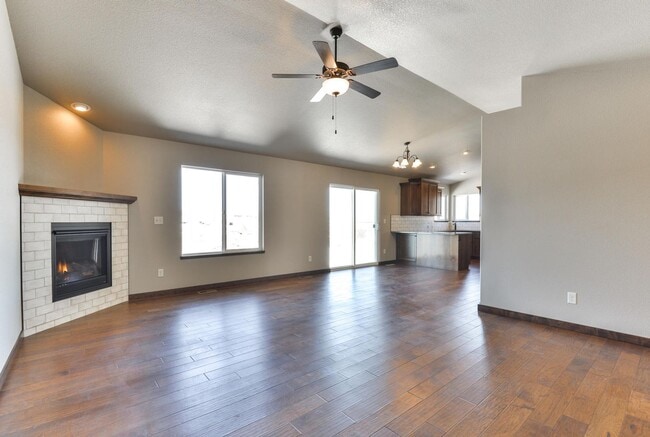 Building Photo - Beautiful Timnath Ranch Home