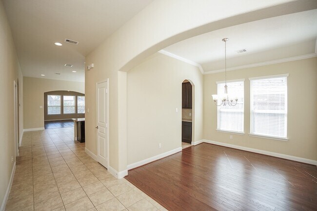 Foto del edificio - 28515 Pleasant Forest Dr