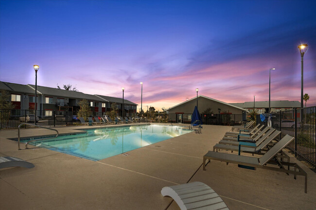 Foto del edificio - Sunland Flats