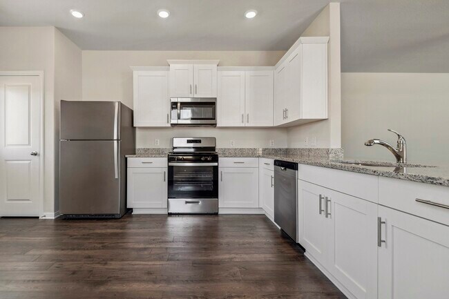 Building Photo - 15511 Caramel Spgs Dr