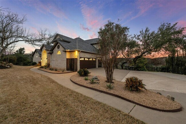 Foto del edificio - 7905 Brightman Ln