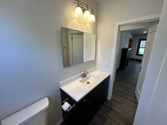 Foto del edificio - 726 W 26th St