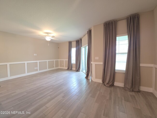 Building Photo - 12784 Josslyn Ln