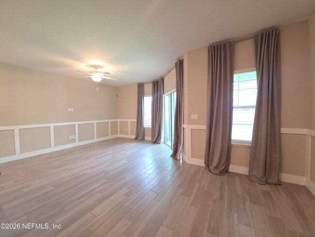 Foto del edificio - 12784 Josslyn Ln