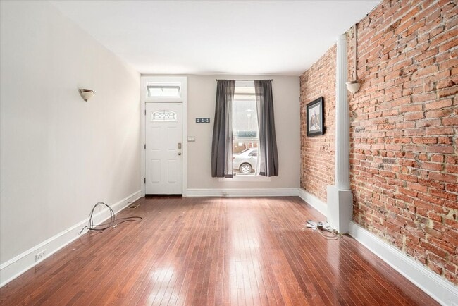 Foto del edificio - Stylish & Spacious 2 Bed, 1 Bath Home