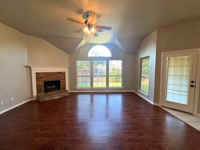 Building Photo - 1541 Mountain Laurel Ln