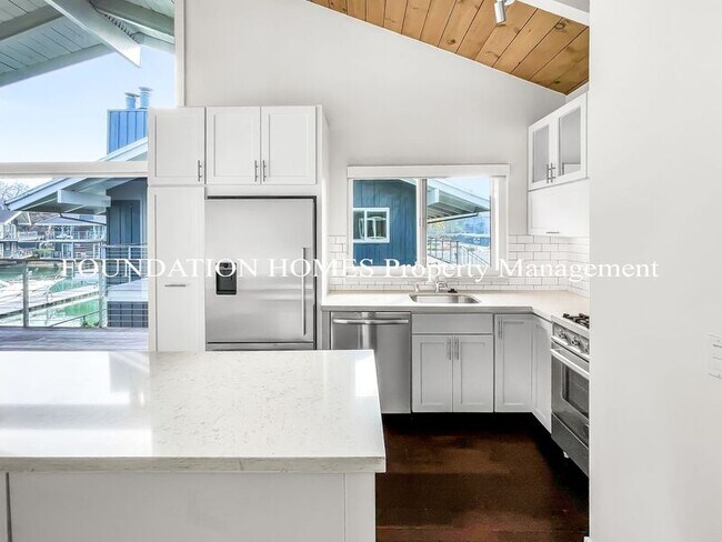Building Photo - 44-45 Barbaree Way