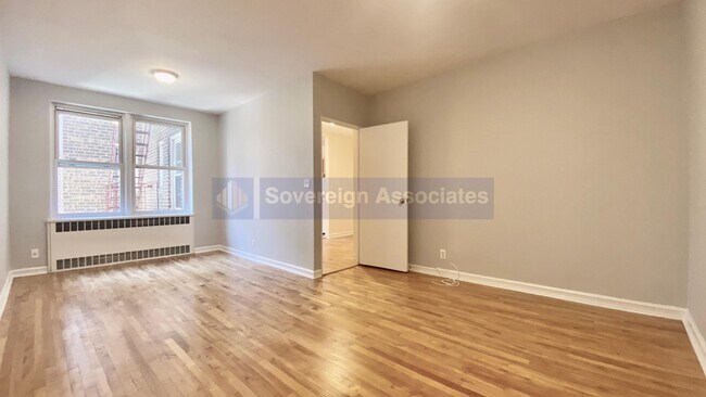 Building Photo - 500 Kappock St