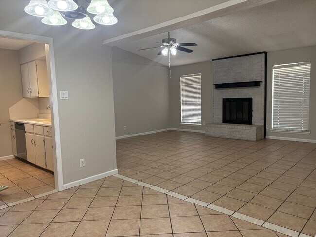 Foto del edificio - 4301 Lubbock Ave