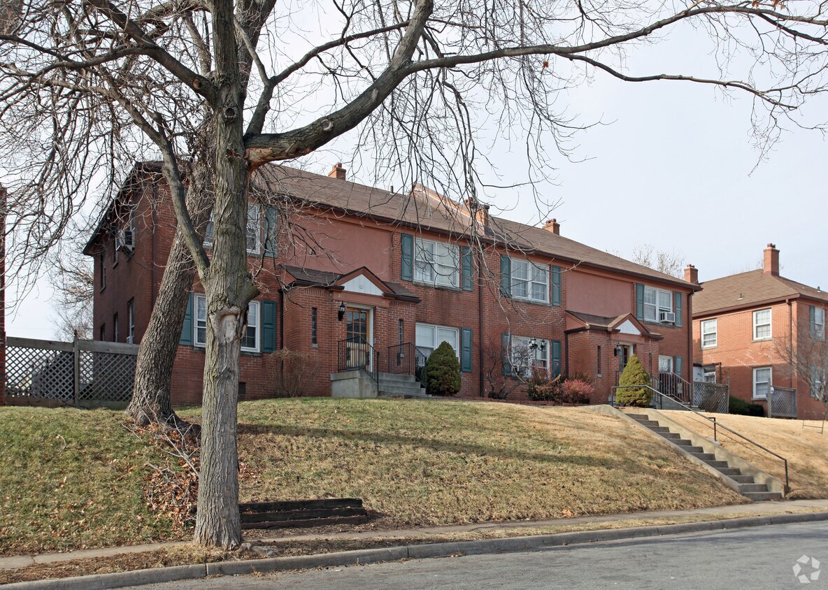 Building Photo - 3802-3808 Washington St