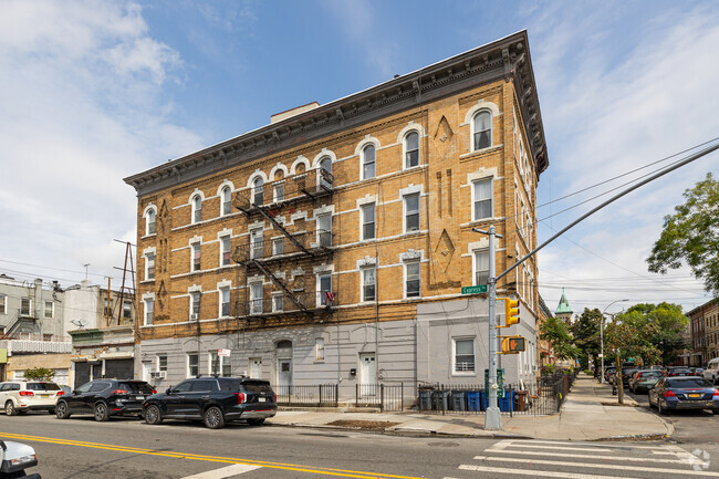 Well-Maintained Multi-Family in NYC - 17-11 Linden St