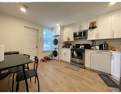 Foto principal - 48 Berkshire St