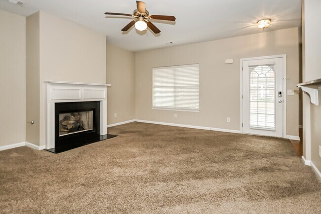 Building Photo - 438 Orchid Ln