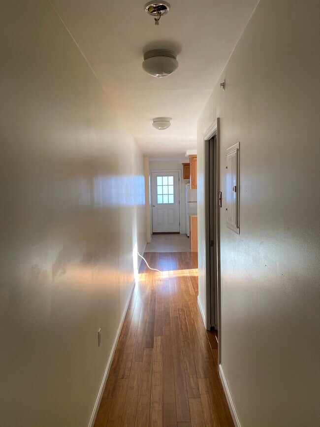 Main hallway - 886 Central St