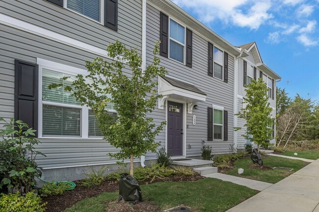 Foto del edificio - 2757 Thornton Grove Blvd