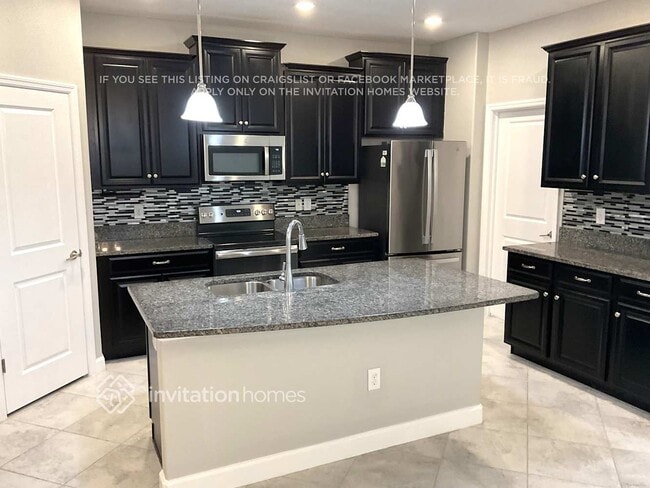 Building Photo - 9662 Ivory Dr