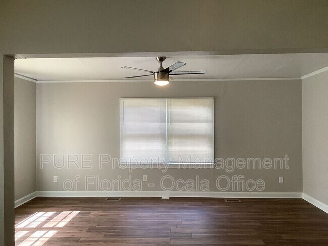 Foto del edificio - 903 NE 2nd St