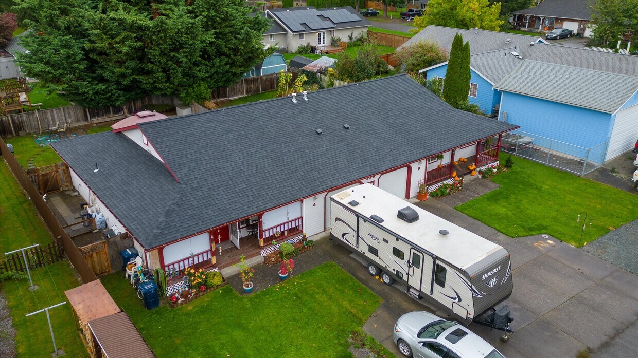 Unit B, Right hand side. - 220 Hertel Way