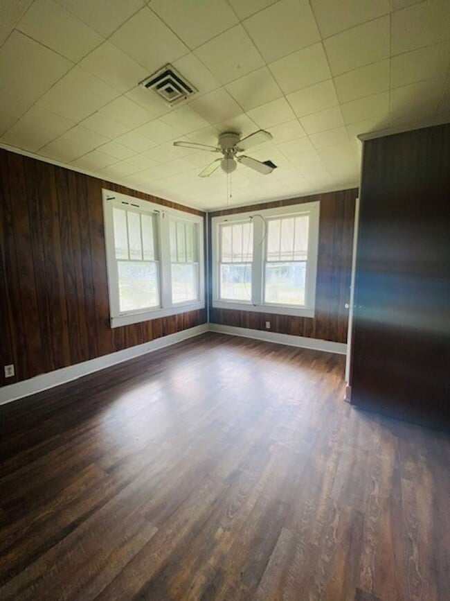 Foto del edificio - 107 Barry St