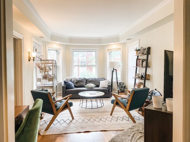Foto del edificio - 227 N Oak Park Ave
