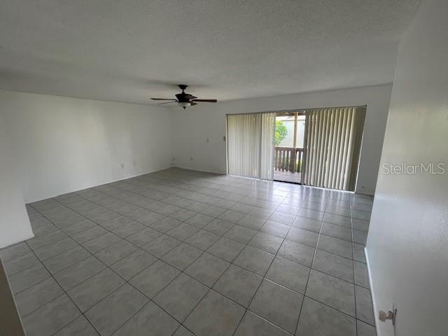 Foto del edificio - 722 116th Ave N