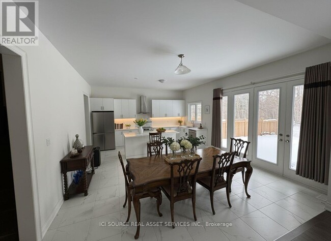 Photo du bâtiment - 190 Cannes Ave