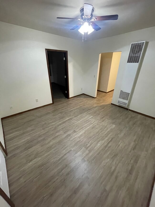 Living Room - 623 S 14th St