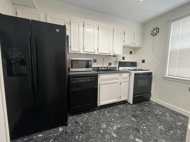 Foto del edificio - Charming 2 Bedroom Near Potomac River