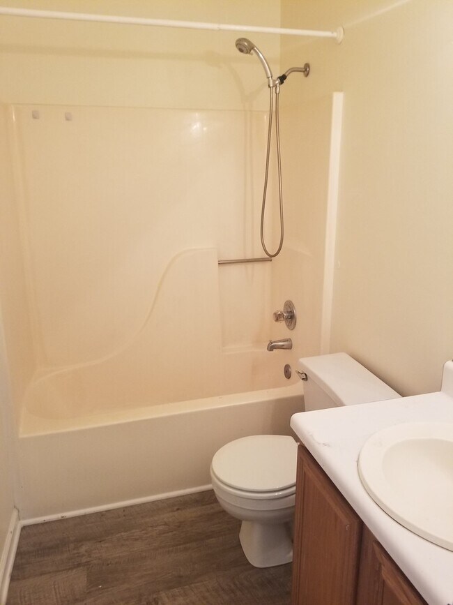 Foto del edificio - 2 BR duplex near Four Seasons, Twin Lakes