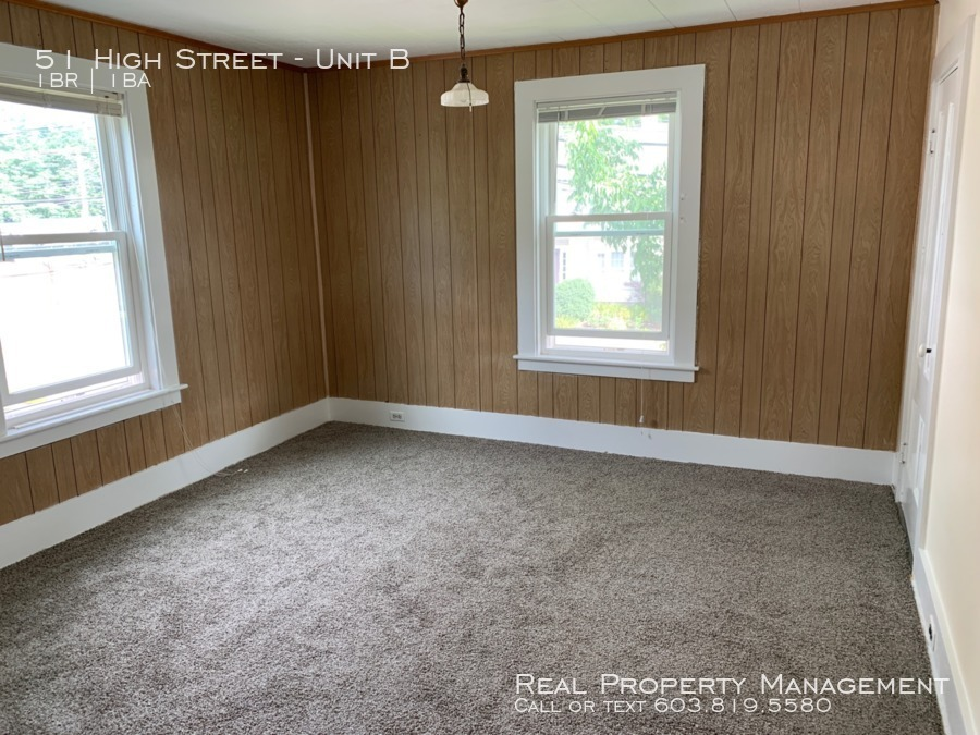 Building Photo - 1 Bedroom Apartment Exeter NH!
