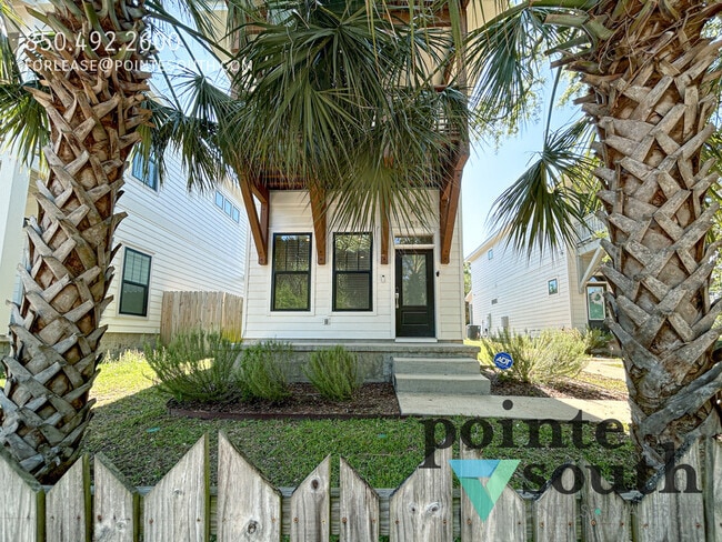 Building Photo - 1219 N Guillemard St