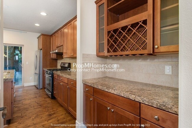 Building Photo - Your Wonderful Five Bedroom Home In NW Por...