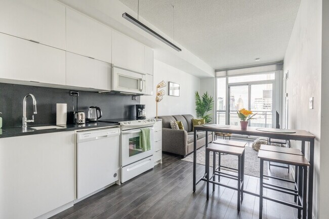 Building Photo - 1 Iceboat Terr