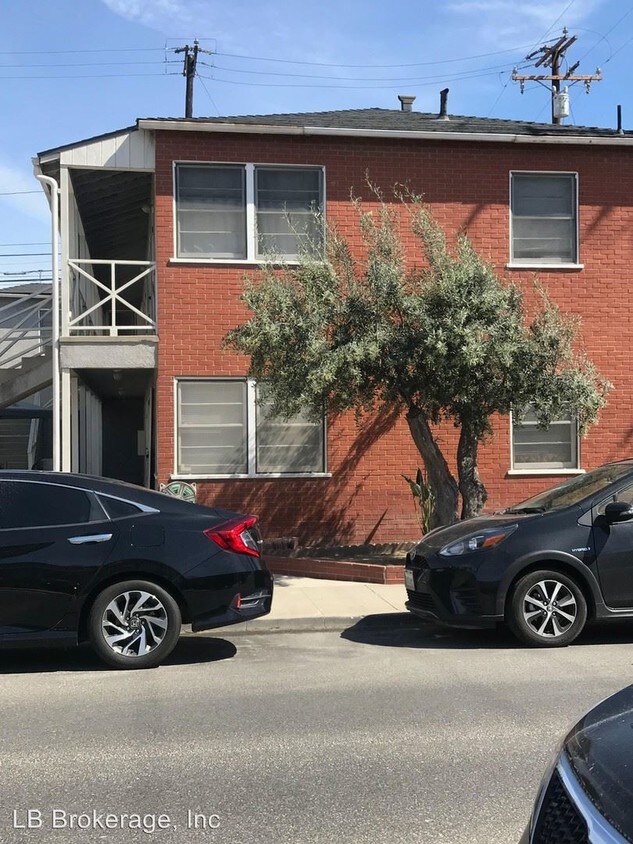 Primary Photo - 20 Claremont Ave