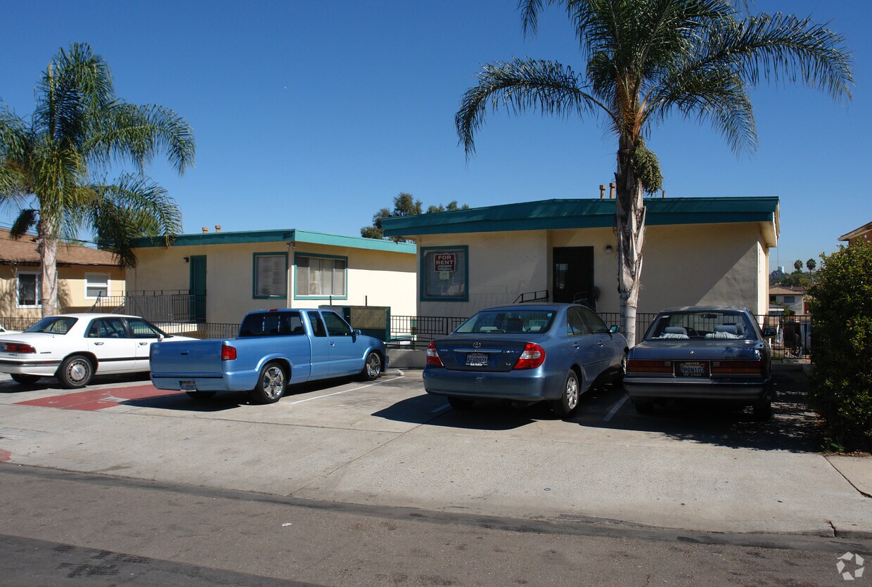 Building Photo - 3833 Estrella Ave