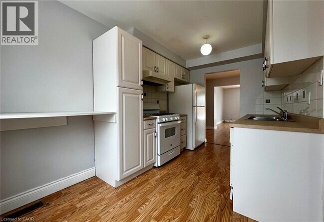 Building Photo - 500 Osgoode Dr