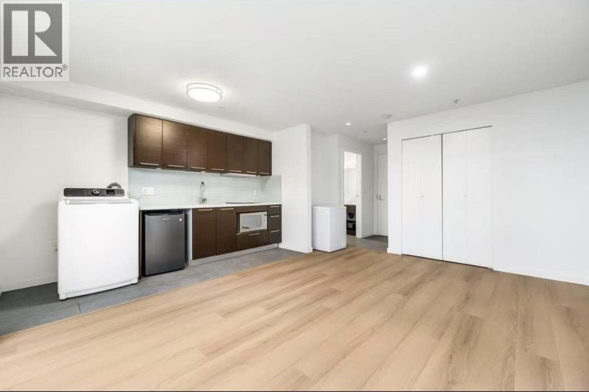 Building Photo - 6342 Ash St