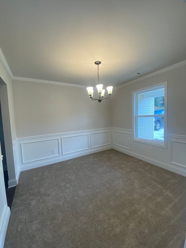 Building Photo - Spacious 4-Bedroom Home Near Victoria Bryant State Park