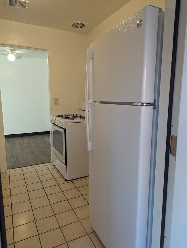 Foto del edificio - Central charmer!