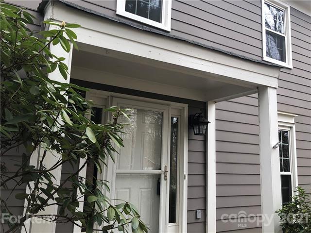 Building Photo - 812 Lightwood Dr