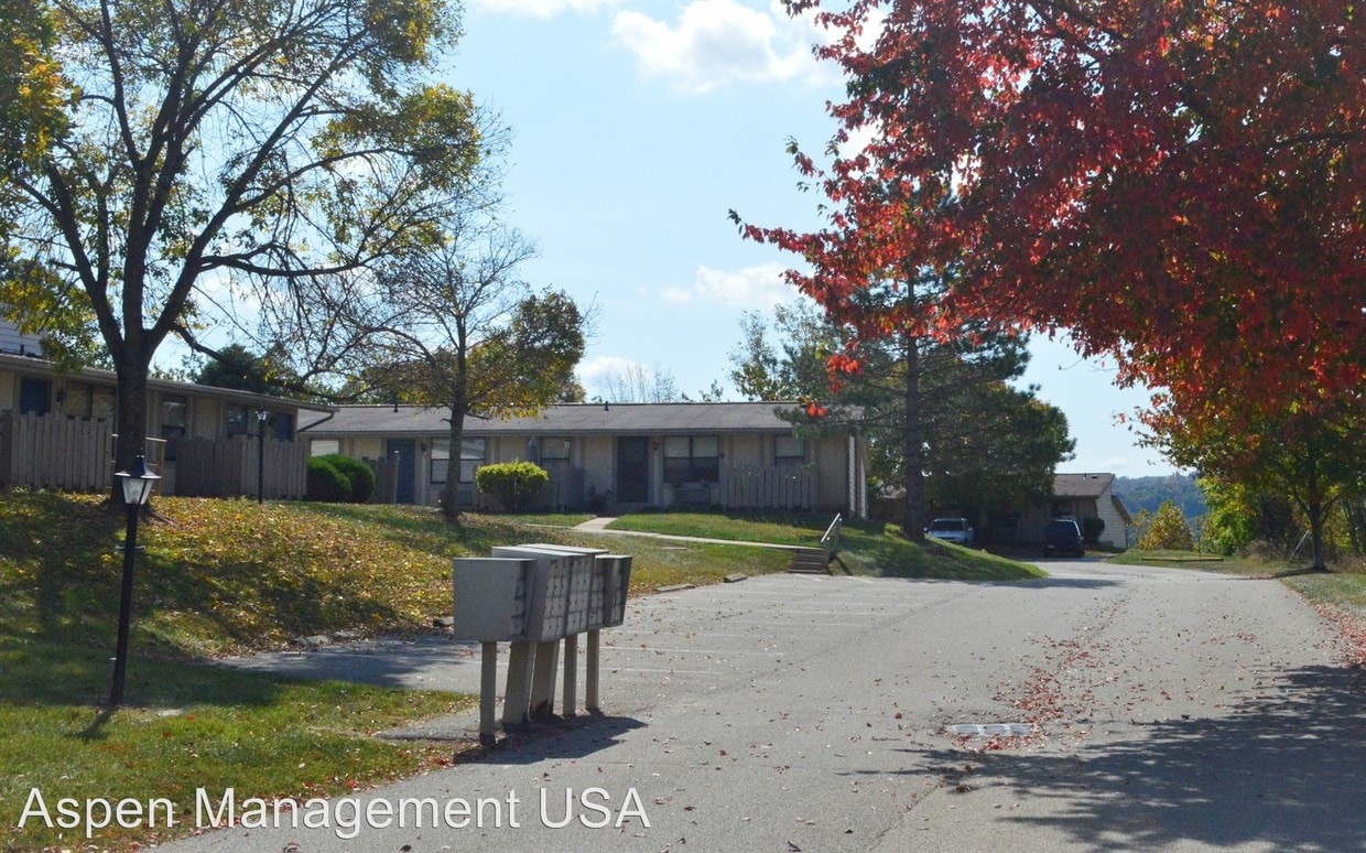 Parkville 35 Parkville Dr Unit 12, Parkersburg, WV 26101 Condo for