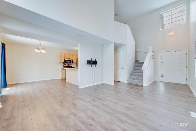 Foto del edificio - 1223 Summersweet Ln