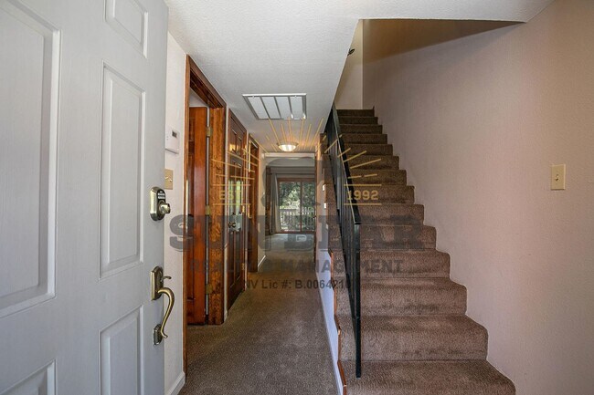 Foto del edificio - Gorgeous Condo in Central Incline - Dog fr...
