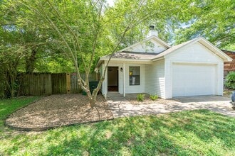 Building Photo - 559 S Ray Ave