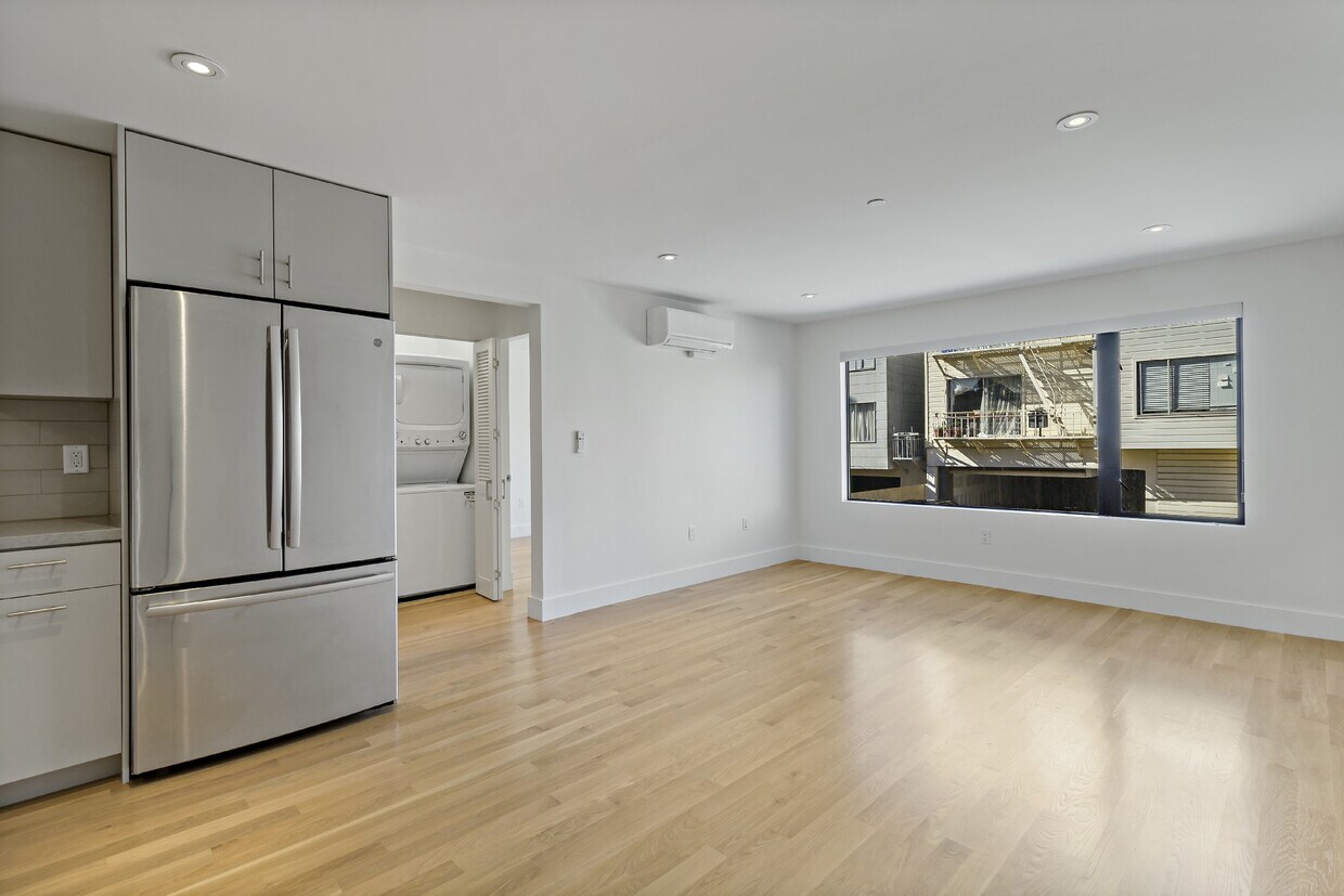 Primary Photo - 267 25th Ave