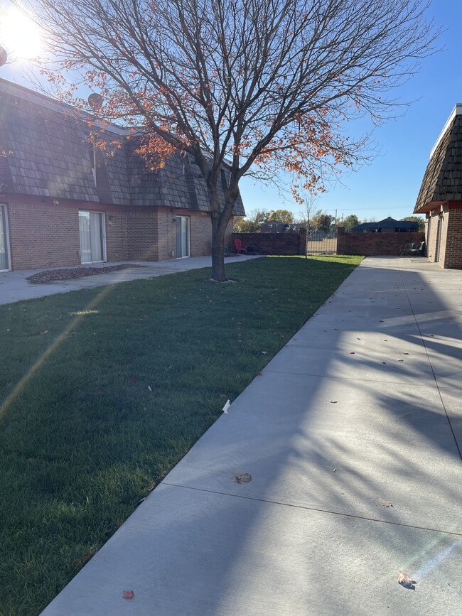 Foto del edificio - 2600 Adams St