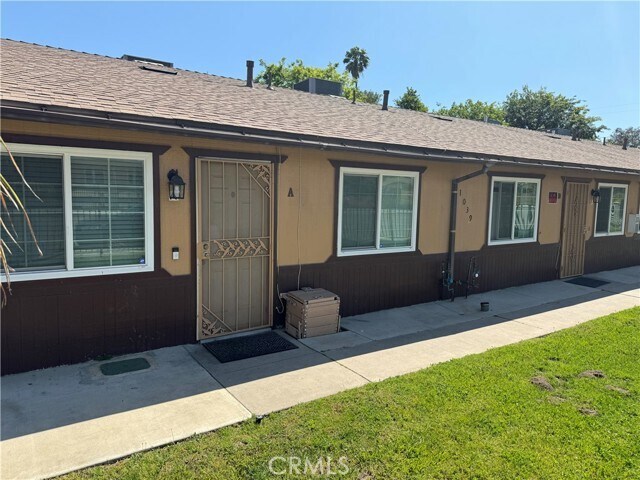 Building Photo - 1039 Pacific St