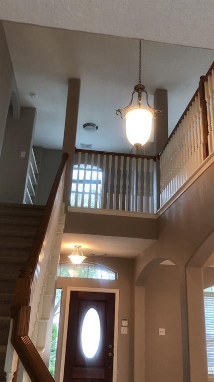Foto del edificio - 719 Hollyhock Dr