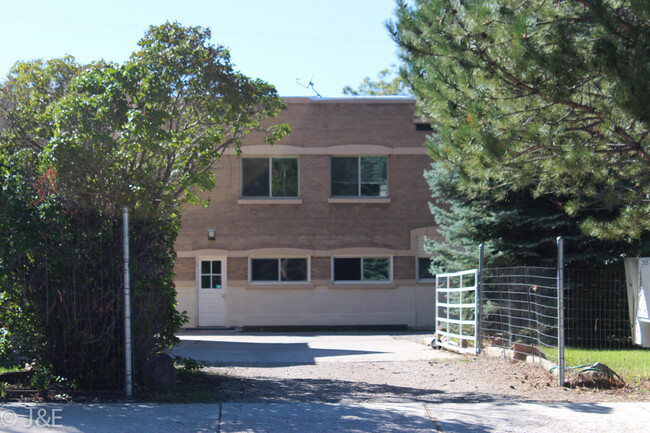 Building Photo - 281 N 700 W