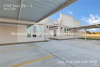 Building Photo - 2709 Sage Dr